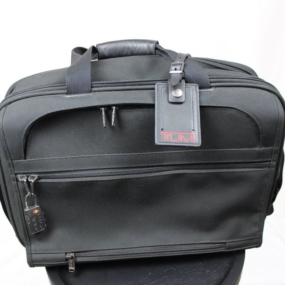 tumi luggage strap